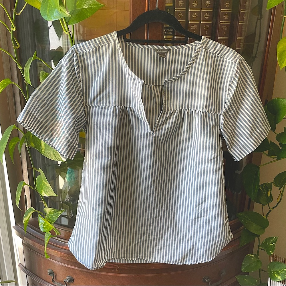 Eddie Bauer short sleeve blouse